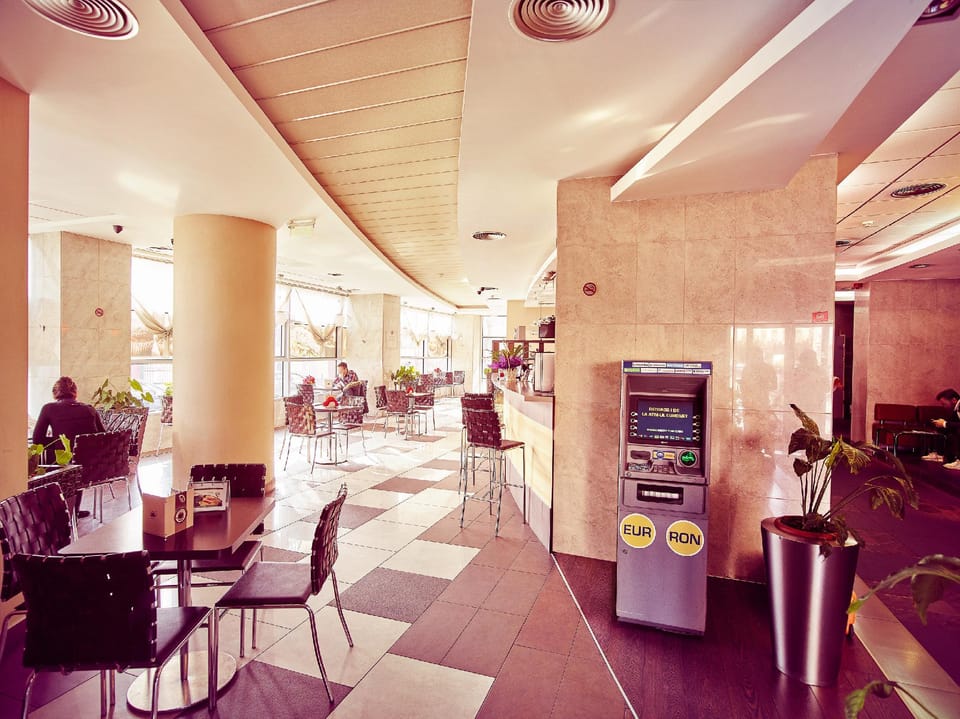 Hello Hotel - Gara de Nord Hotel in Bucharest