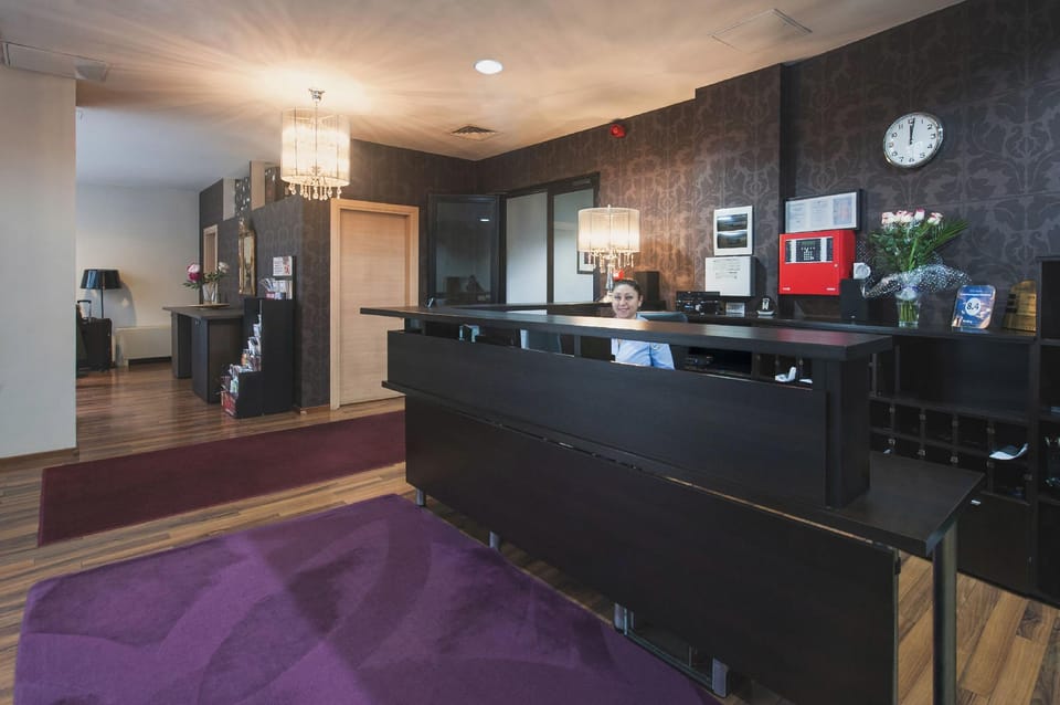 Hemingway Residence Hotel in Bucharest