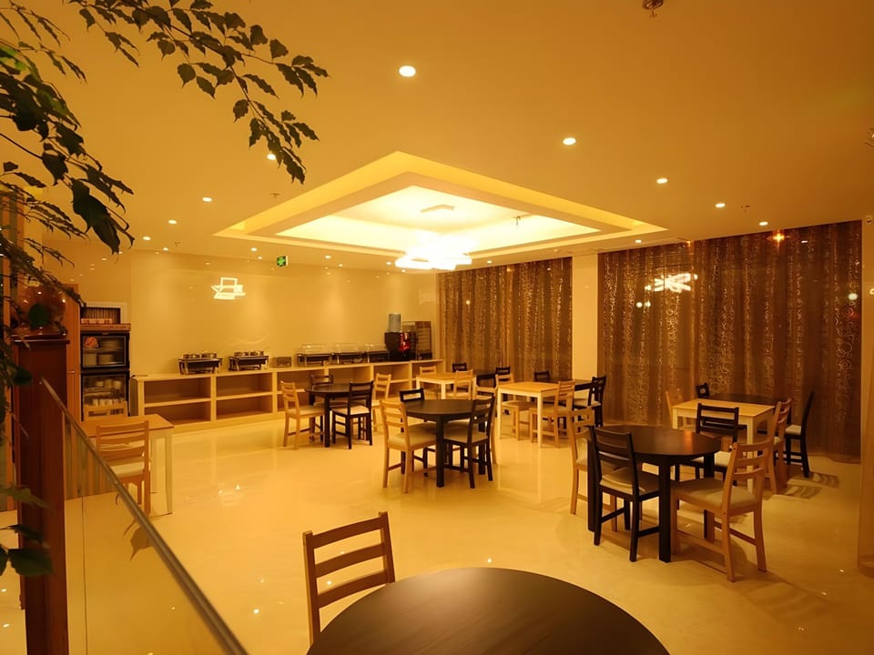 GreenTree Inn Taizhou JingJiang Zhongzhou Road Sunshine international business hotel Hotel in Suzhou
