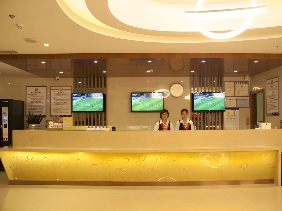 GreenTree Inn Taizhou JingJiang Zhongzhou Road Sunshine international business hotel Hotel in Suzhou