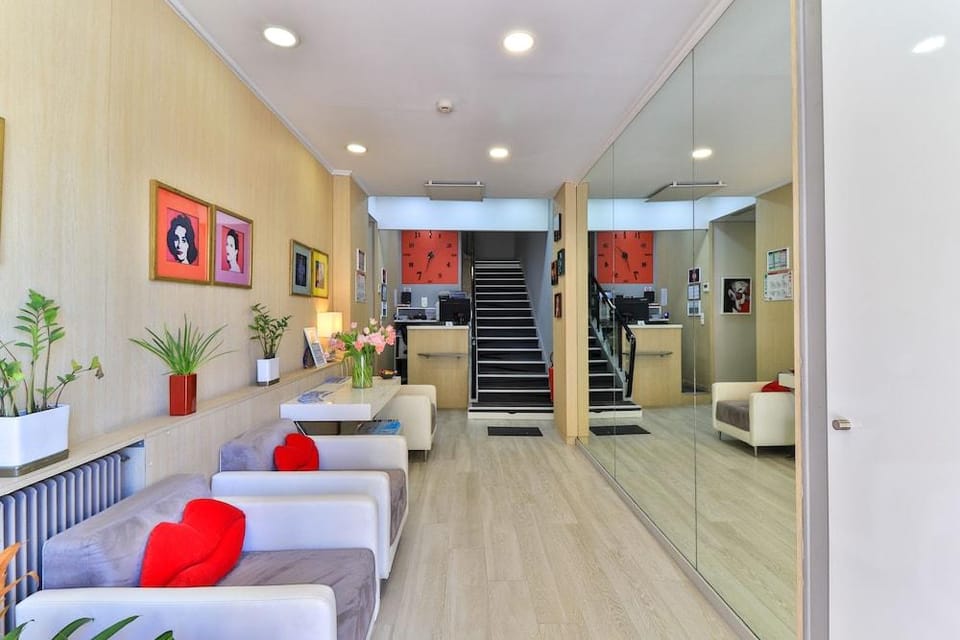 Hotel Amiraute Hotel in Cannes