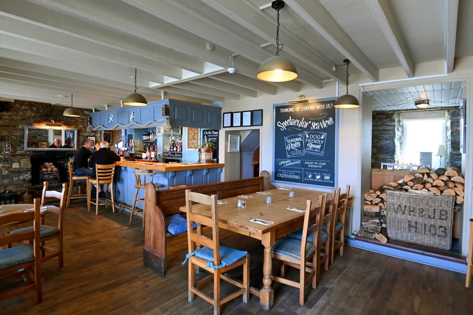 Bar/lounge