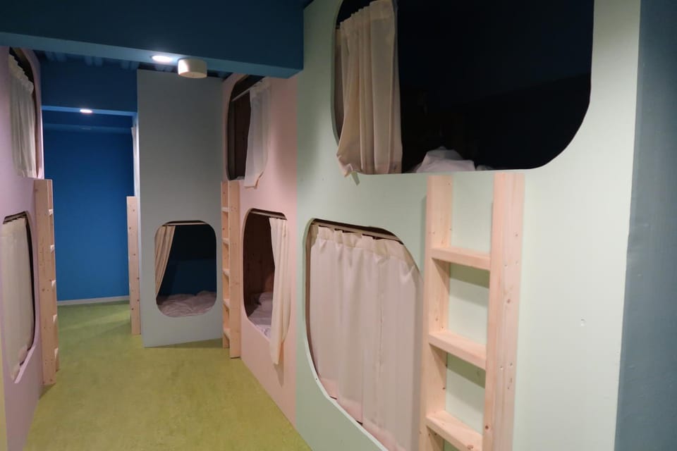 PICNIC HOSTEL OSAKA Hostel in Osaka