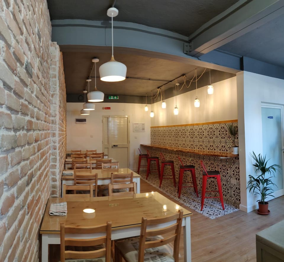 Walter's Guesthouse Hostel in Malta