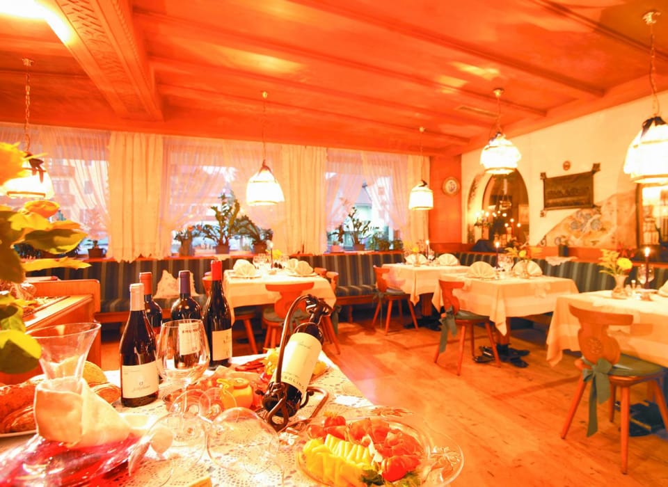 Hotel Tschurtschenthaler Hotel in Dobbiaco