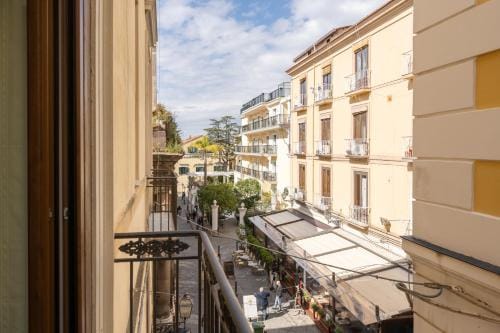 The Charming Suites Hotel in Sorrento