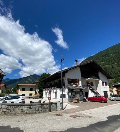 Casa Ortensia Hotel in Pellizzano