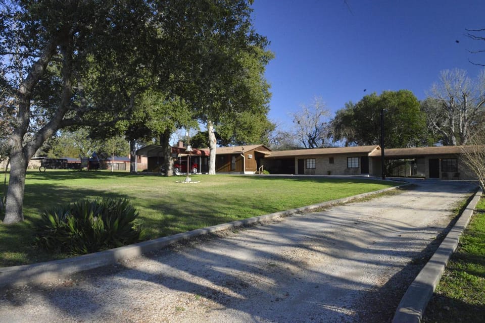 Shiner Country Inn Motel in Rio Grande
