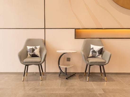 Home Inn Cangshan Zhongxin Road Commercial Street Branch Hotel in Jiangsu