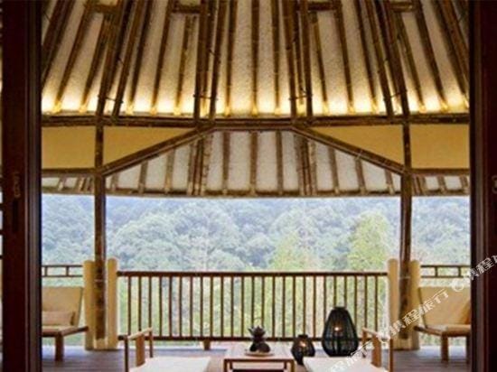 Crosswaters Ecolodge & Spa Hotel in Guangzhou