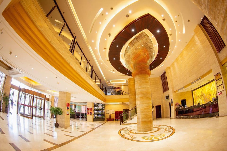 Huaqiao Dongfang Hotel Hotel in Zhejiang