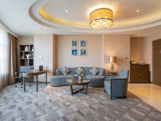 The Paul Hotel Shengzhou Hotel in Zhejiang