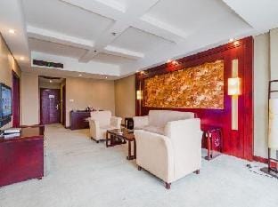 Zhejiang Crown Holidy Hotel Hotel in Zhejiang