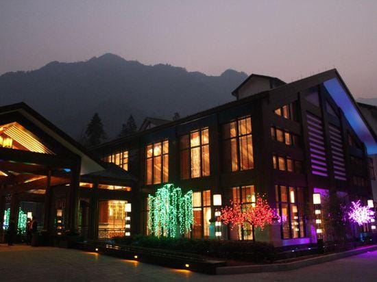 Sanqingshan Jinshawan Holiday Inn (East Jinsha Cableway) Hotel in Zhejiang
