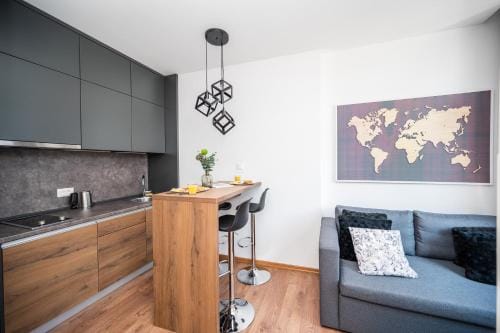 Modern and Bright Apartments - Main Street Hotel in Sarajevo