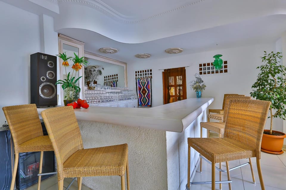 Bar/lounge