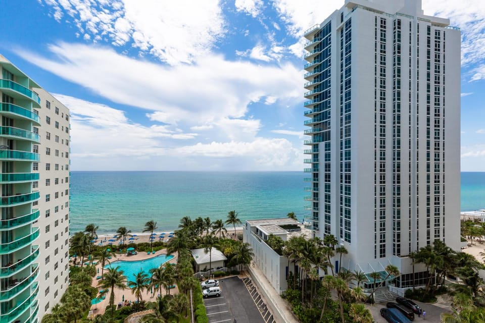 The Tides Ocean Luxury Suites Apartment hotel in Hollywood Beach