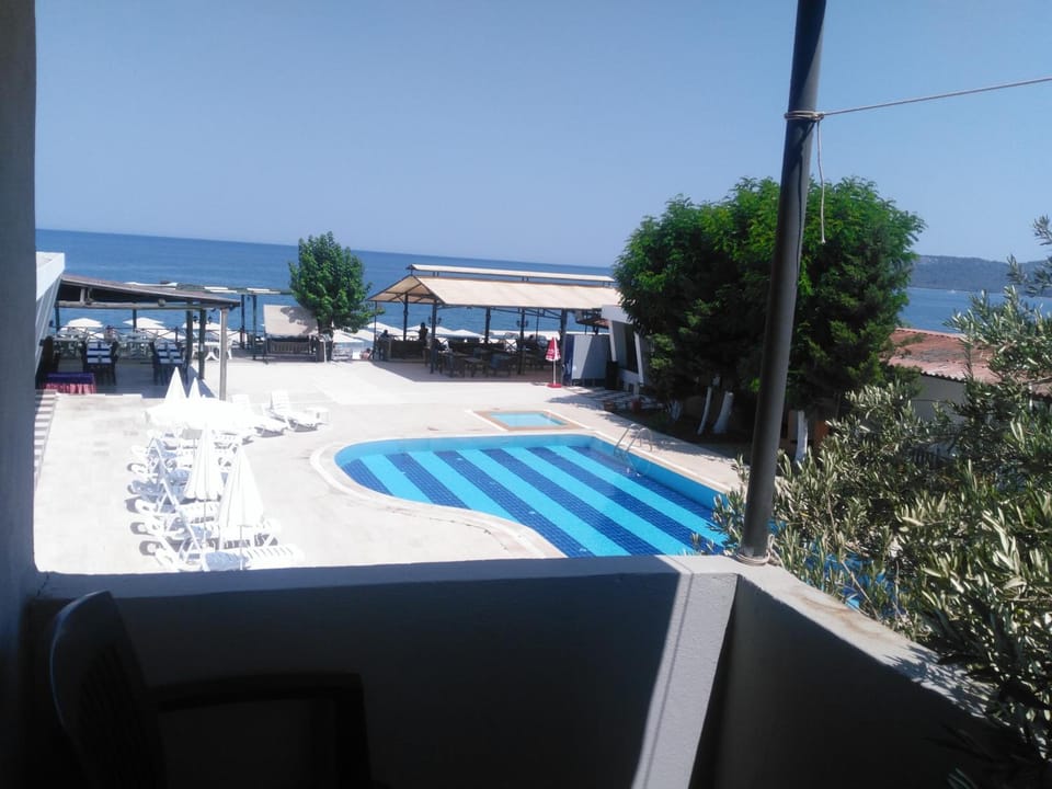 UGUR BEACH HOTEL Hotel in Antalya Province