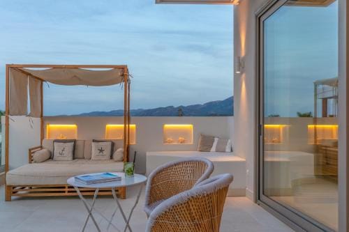 Drossia Palms Hotel and Nisos Beach Suites Hotel in Malia, Crete