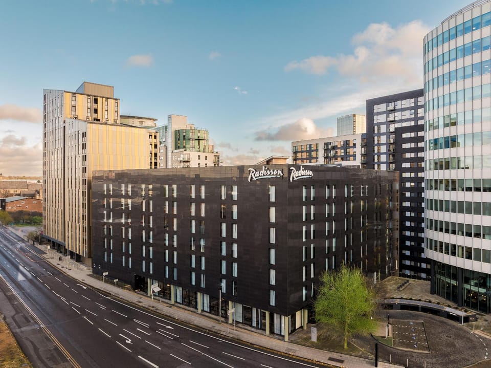 Radisson Hotel Manchester City Centre, A Verified Net Zero Hotel Hotel in Manchester