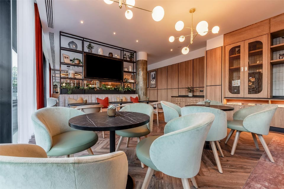 Radisson Hotel Manchester City Centre, A Verified Net Zero Hotel Hotel in Manchester