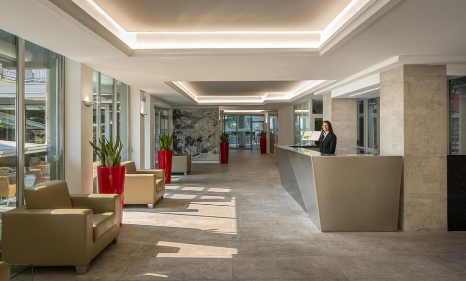 Hotel Continental - Tonelli Hotels Hotel in Nago–Torbole