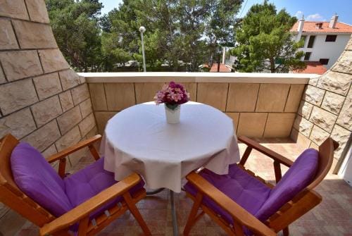 PINK 4 Hotel in Makarska