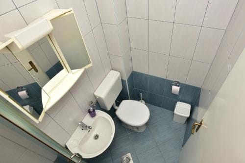 PINK 4 Hotel in Makarska