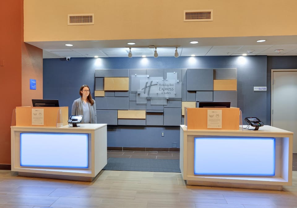 Holiday Inn Express & Suites Austin - Round Rock By IHG Hotel in Round Rock