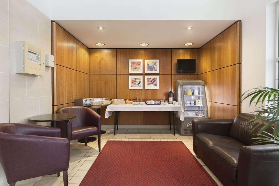 Coffee shop