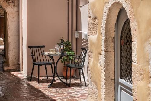 Anaem Eclectic Rooms Hotel in Chania
