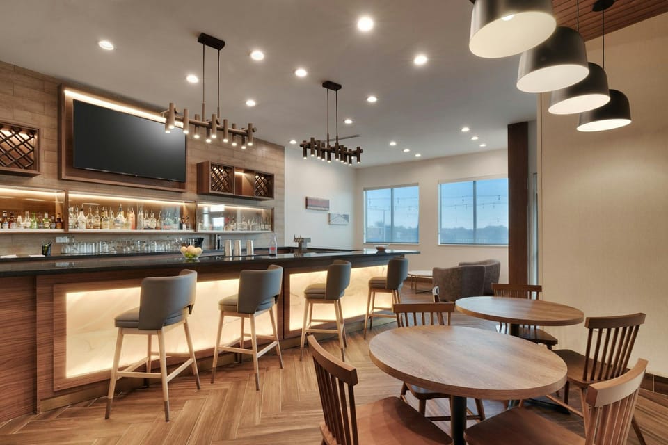 Fairfield by Marriott Inn & Suites Houston League City Hotel in League City
