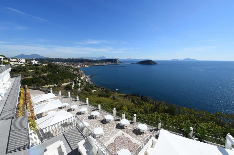 GRAND HOTEL SERAPIDE Hotel in Pozzuoli