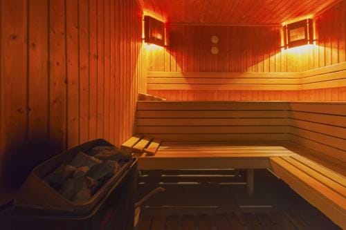 Sunny Duplex, Mountain Views, Spa Access, Near Bansko, Terra Complex Hotel in Blagoevgrad Province