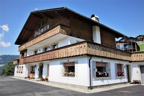 Pension Dolomieu Hotel in Santa Cristina Gherdëina