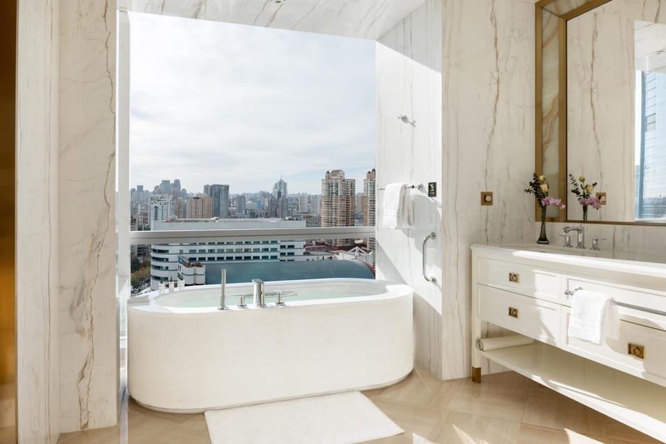 Four Seasons Hotel Tianjin Hotel in Tianjin