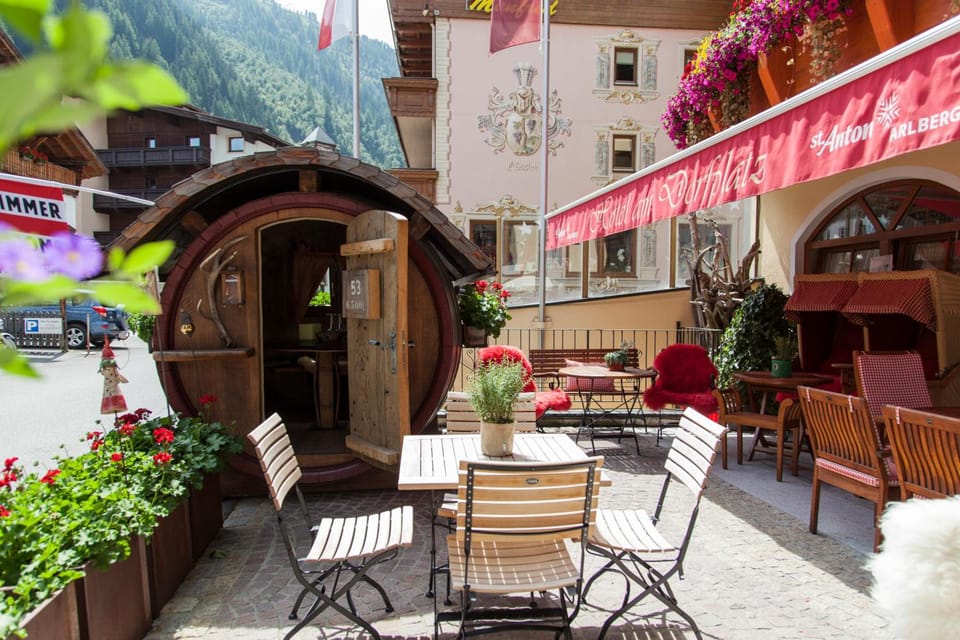 AmDorfplatzSuites B&B- Adultsfriendly Hotel in Saint Anton am Arlberg