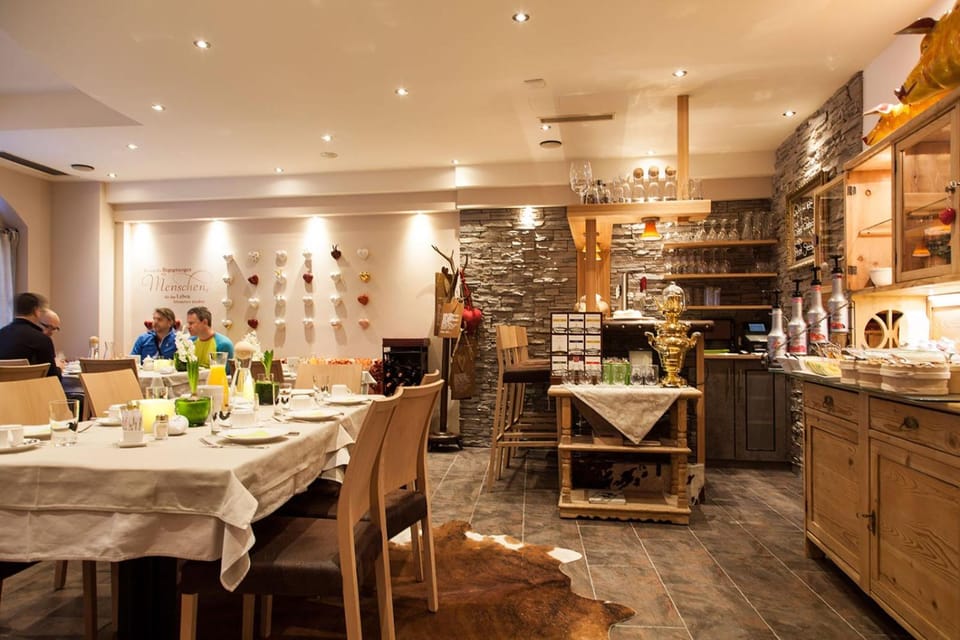 AmDorfplatzSuites B&B- Adultsfriendly Hotel in Saint Anton am Arlberg