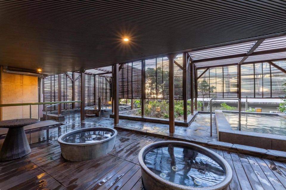 Open air bath