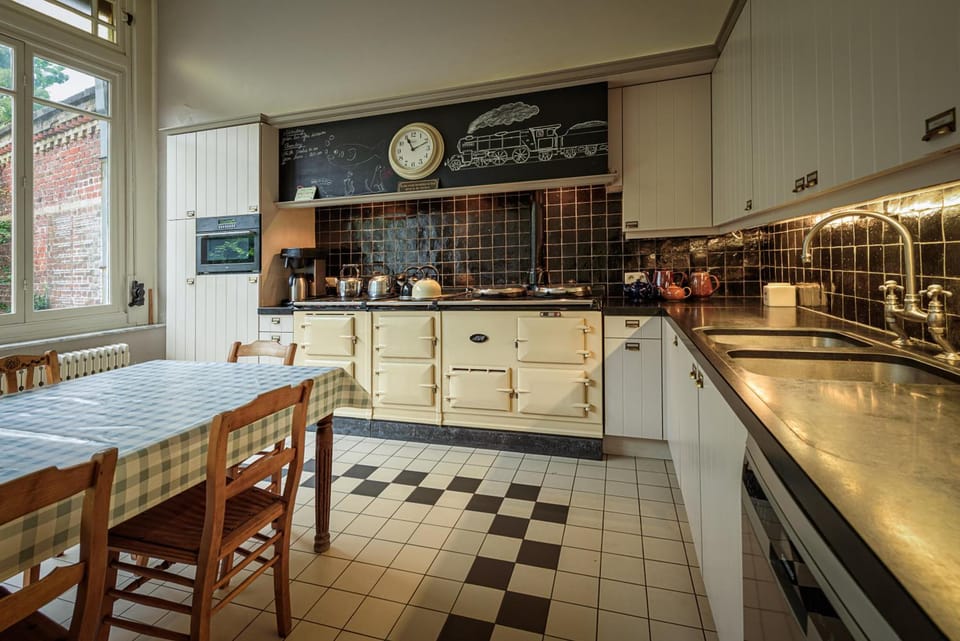 Talbot House Hotel in Flanders