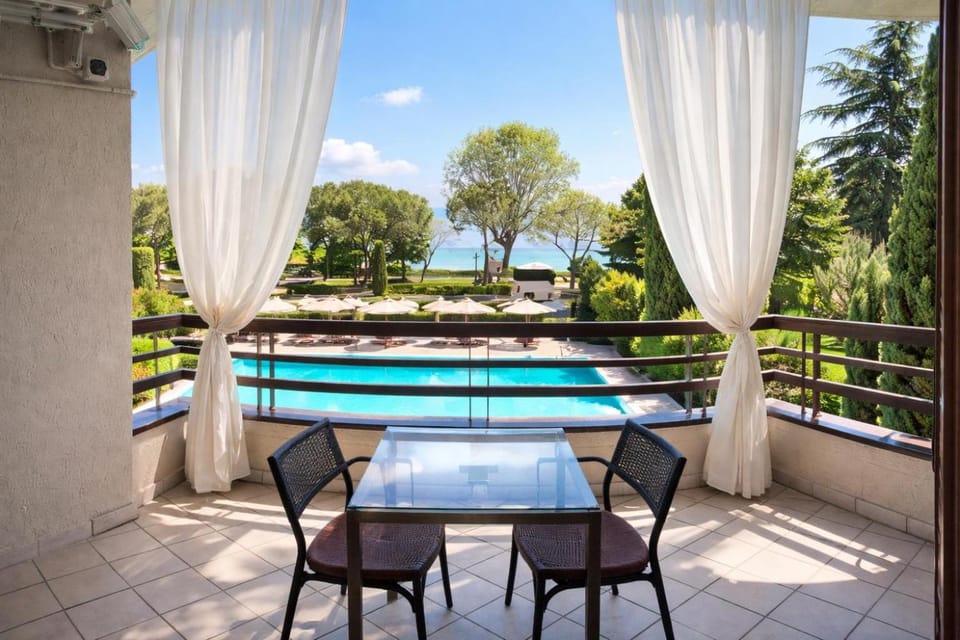 Residence Alexandra Stay Apartment hotel in Sirmione