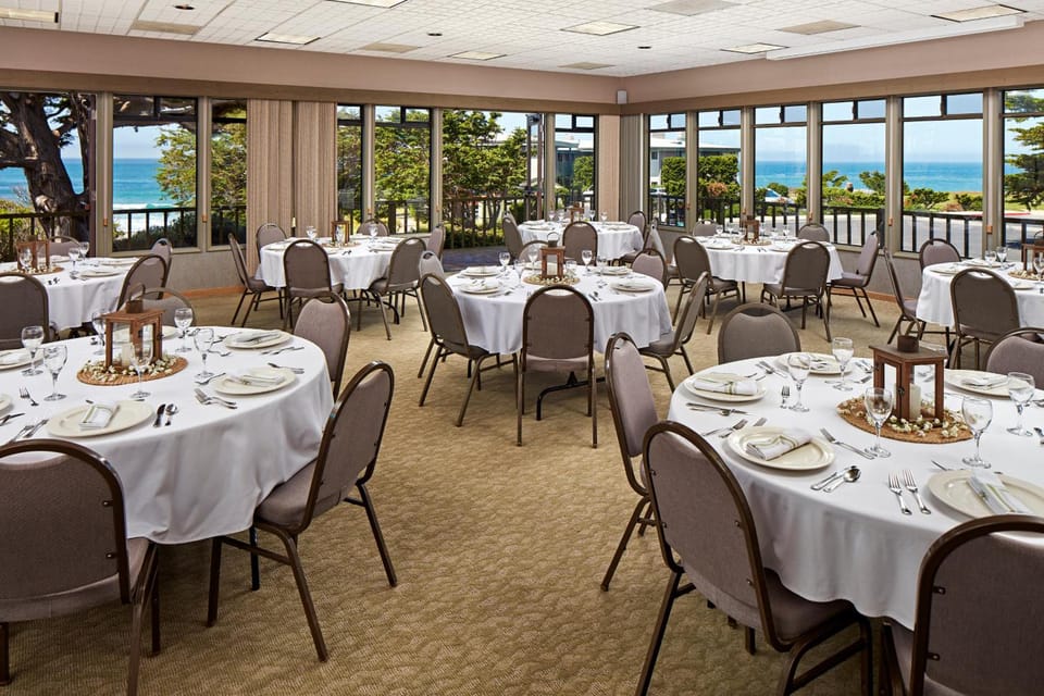 Cavalier Oceanfront Resort Hotel in Sierra Nevada