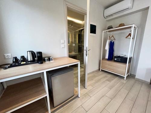 PORTO PORTES suites Hotel in Halkidiki