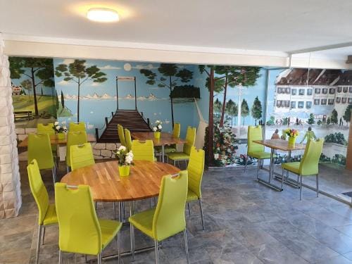 Gasthof Schwanen Radelfingen Inn in Canton of Bern (Region)