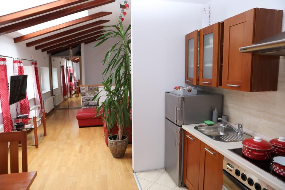 Hotel Petite Fleur - Adults only ! Air-Conditioning ! Hotel in Greater Poland Voivodeship