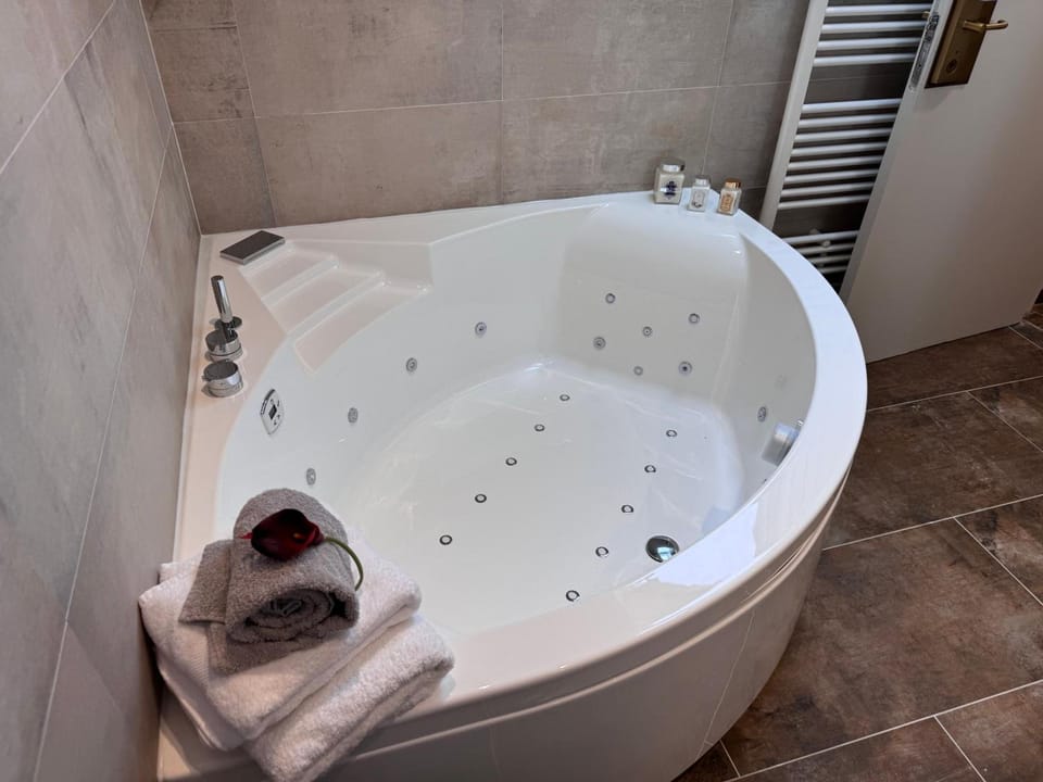 Brit Hotel de Grignan Vichy Hotel in Auvergne-Rhône-Alpes