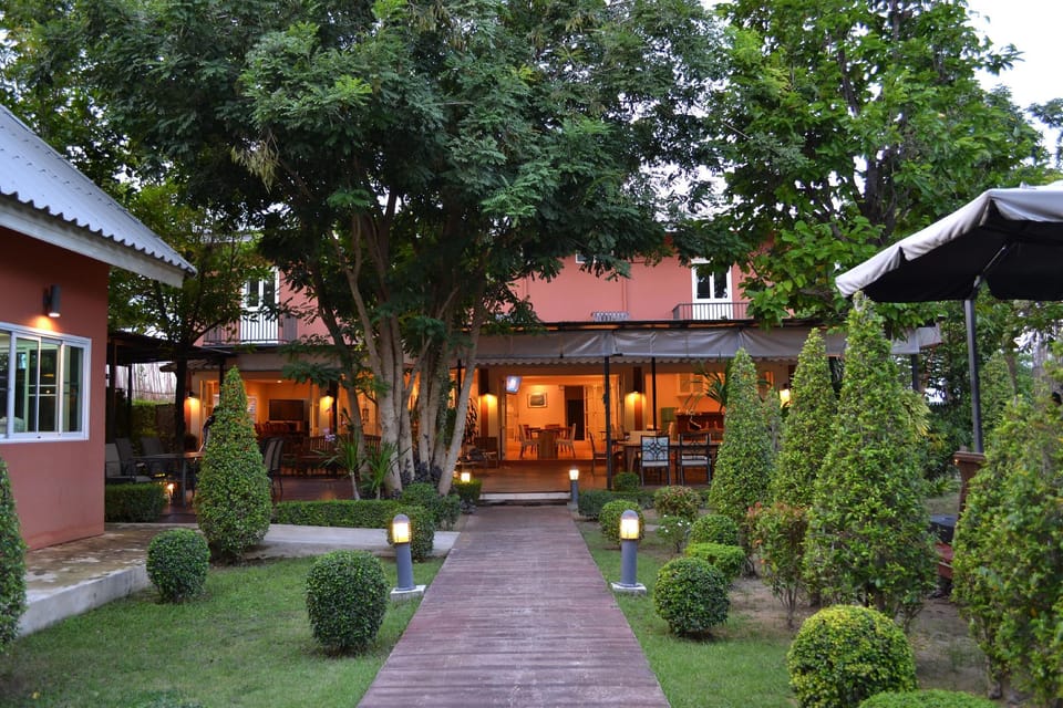 OASIS91 Resort & Restaurant Resort in Thailand