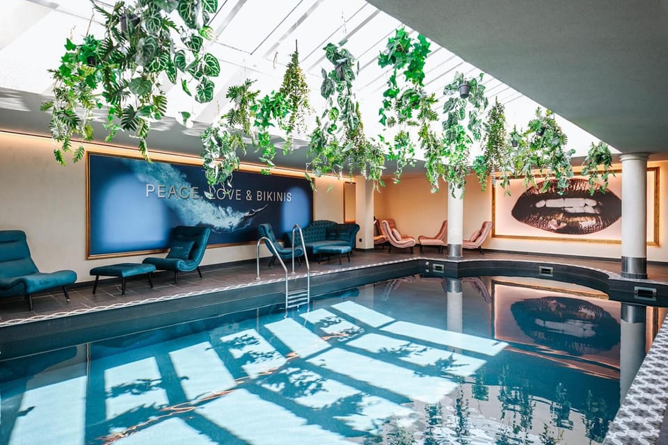 Wellness Aparthotel "Lechlife" incl Aussen und Innenpool - 400m zum LIFT Apartment hotel in Tyrol