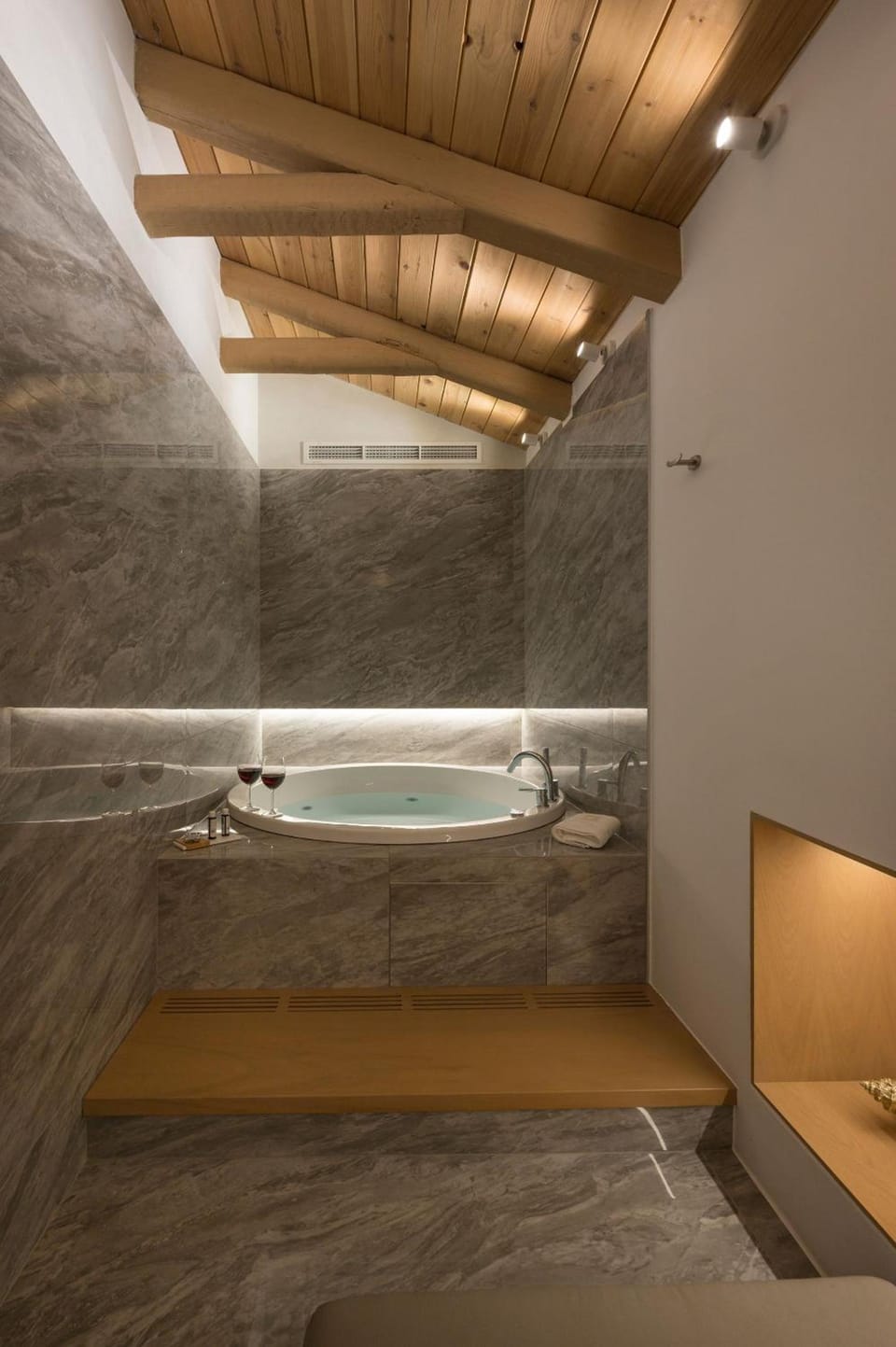 Mirabile Luxury Suites Hotel in Chania