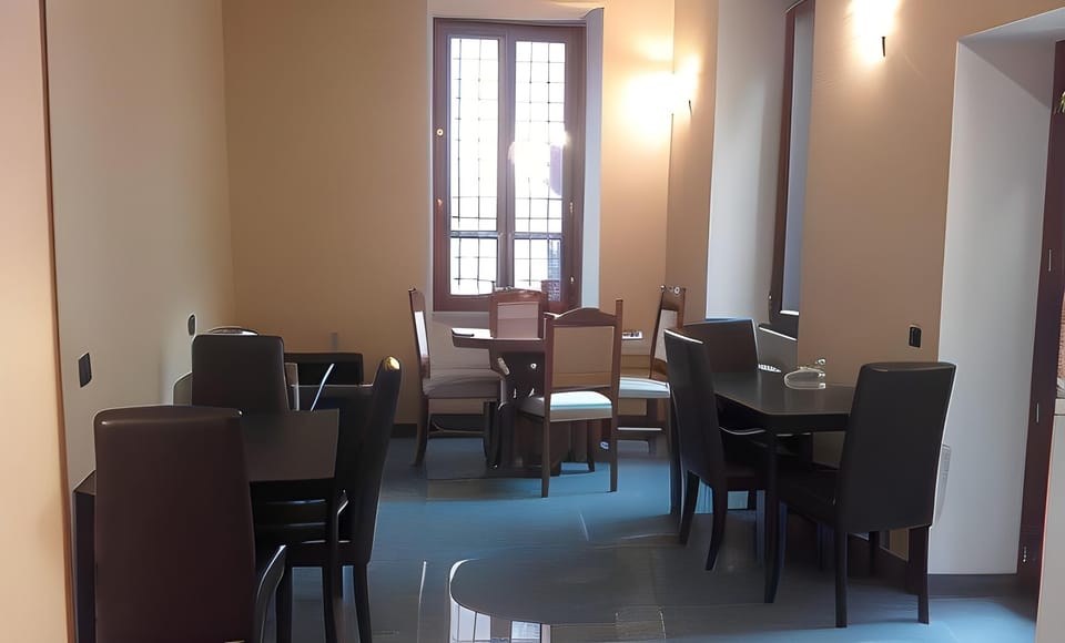 VILLA LUZZATTI Hostel in Rome